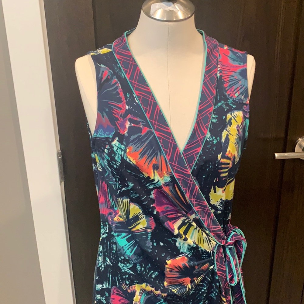 BCBG Navy print spandex/poly wrap dress